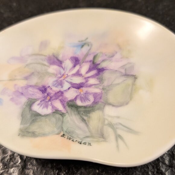 (2) Vintage Hand Painted Porcelain Jewelry Trinket Dish Floral 4 1/4" X 3 1/2" - Picture 3 of 10